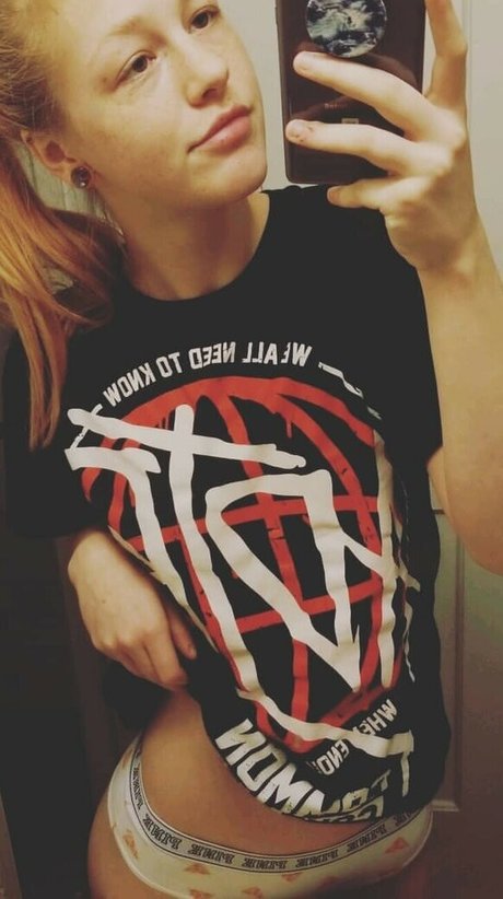 Damnwithaloudham pretty model img