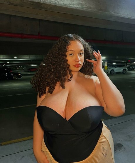 sincerelyitsjulie pornstar adult pics