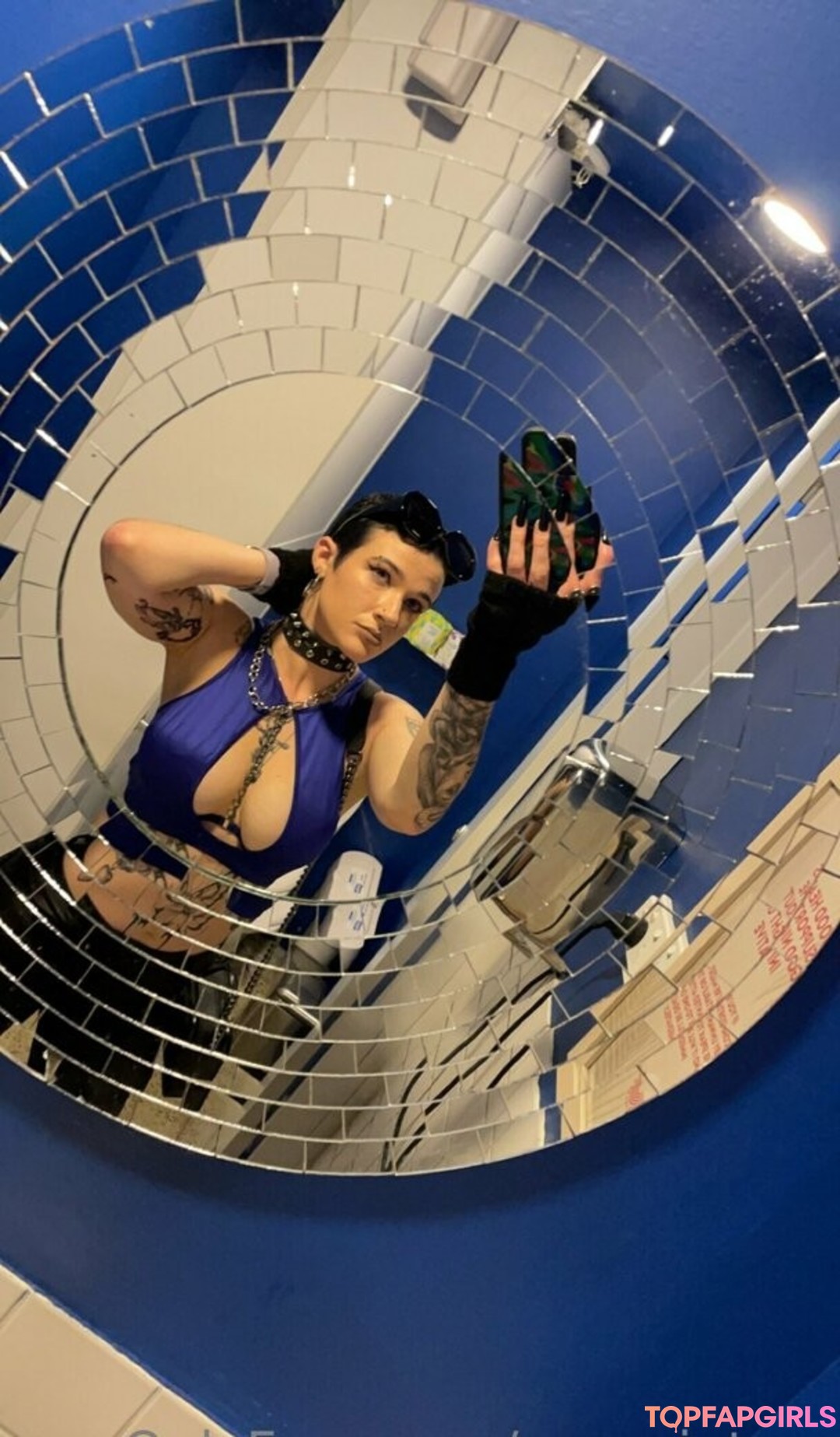 Eve winters hot star image