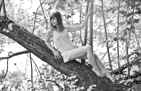 Merona ASMR model pornographic images