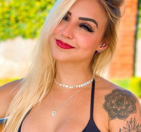 Leticia Ferrazzani pornographic model img