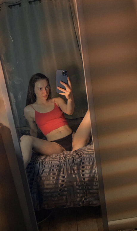 CaitlinThom model nudes picture