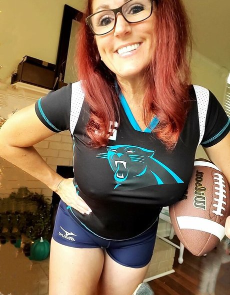 blonde secretary onlyfans pornographic photos