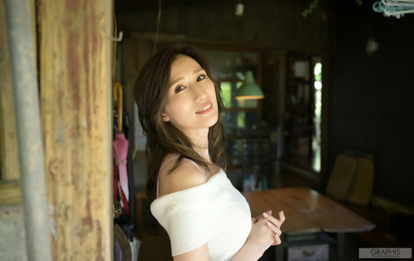 Julia Kyoka top actress image