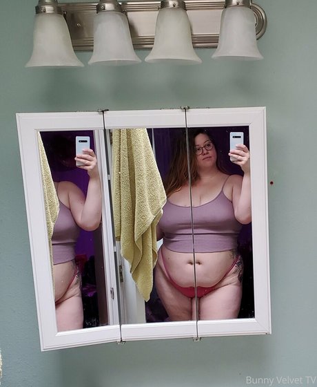 bunnyvelvettvfree sexy star gallery