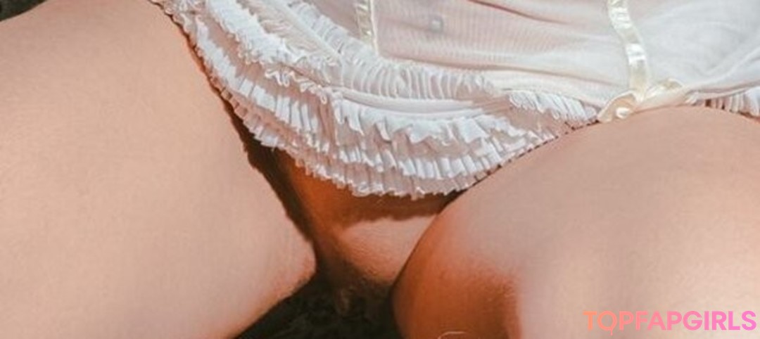 shemale handjob onlyfans naked images