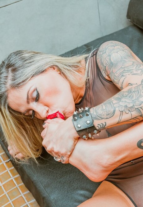 blonde midget onlyfans art nude picture