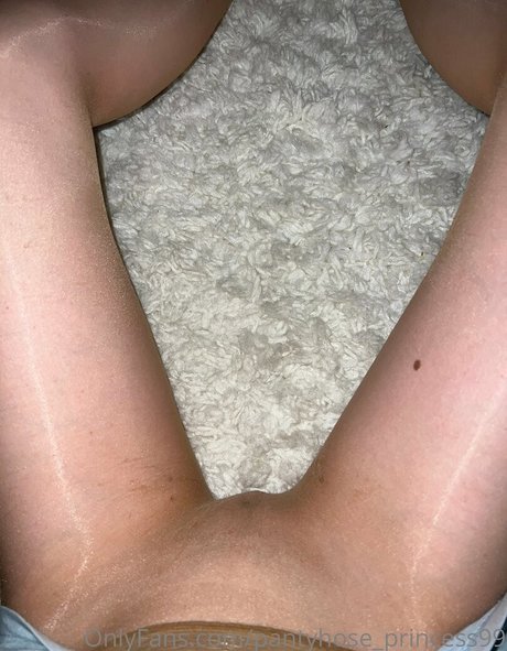 pantyhose princess99 top profile image