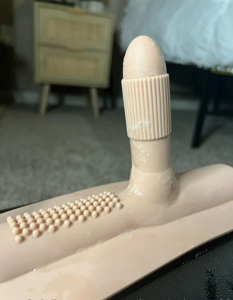 pantyhose princess99 nude model images