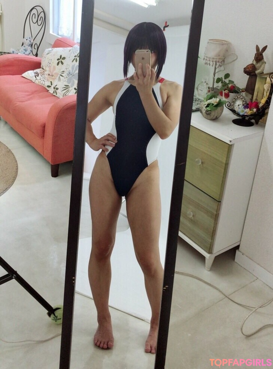 MaQ N model nudes picture