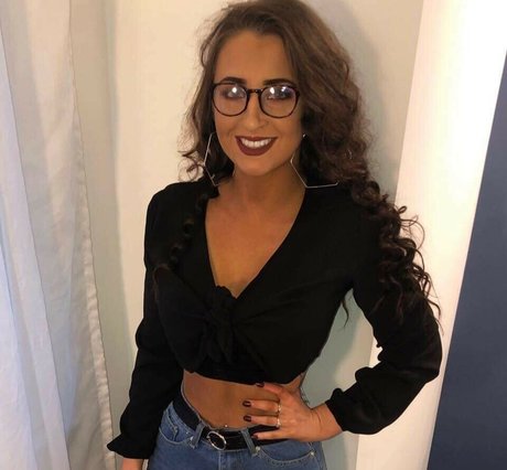 teen natural tits onlyfans hot sexy photos