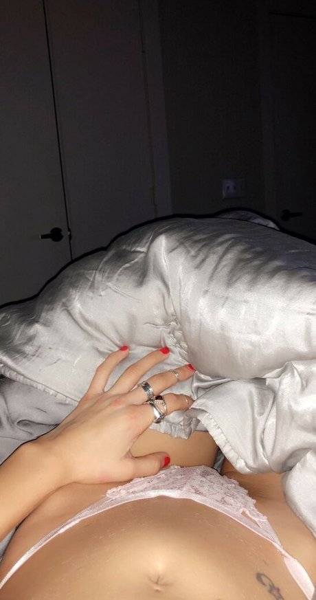 Antoinette Cuccia sexy star photos