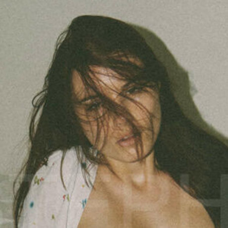 Laure Surlerivage model adult pics