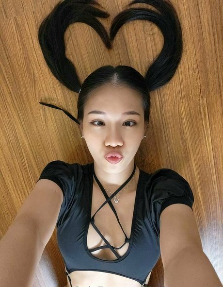 Asian Sexdoll nice star pics