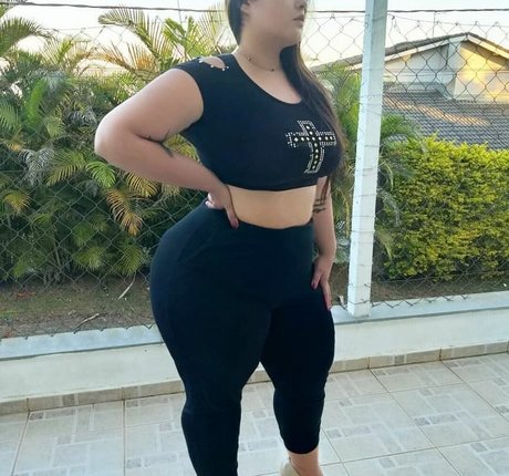 Eliete Campos model top photo