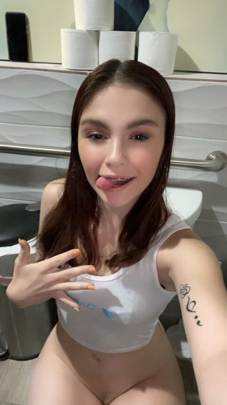 Spicy Jade art star pic