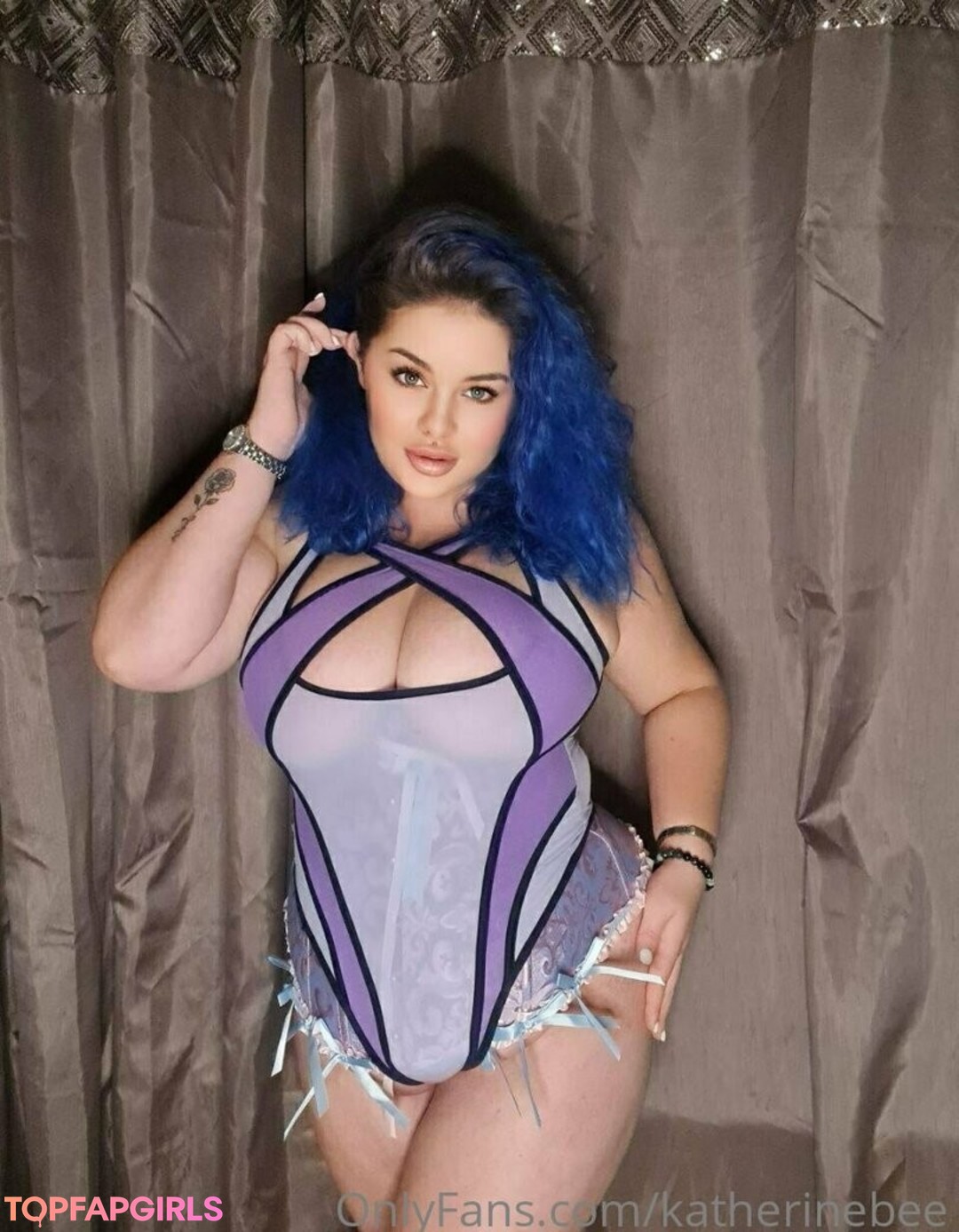beckybeeofficial nudes star images