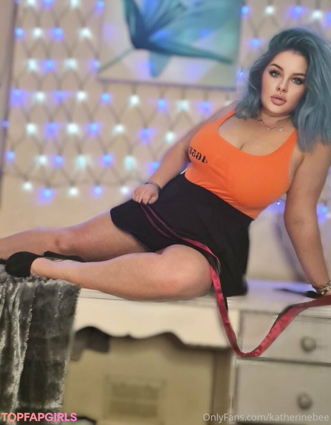 inside onlyfans erotic img