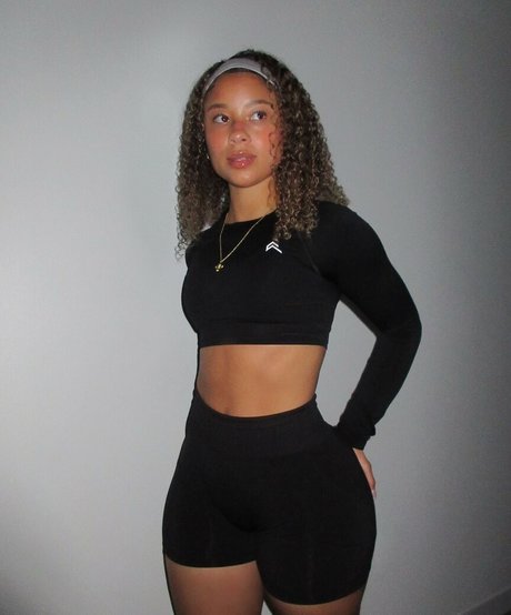 The Learmann Twins perfect star gallery