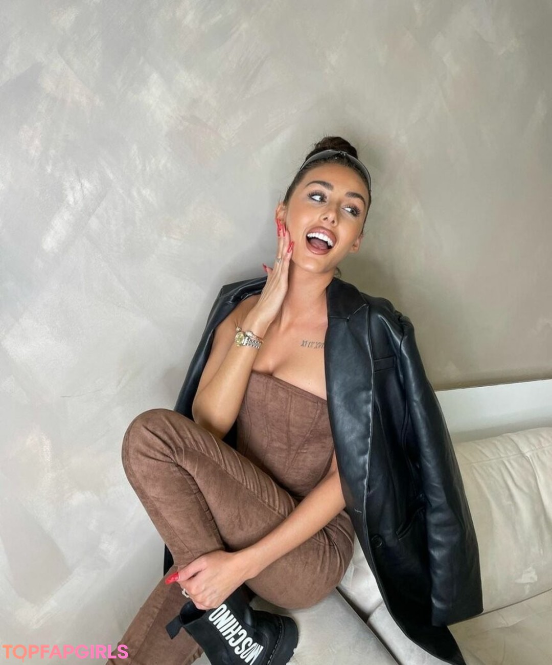 Chloe Veitch pretty actress picture