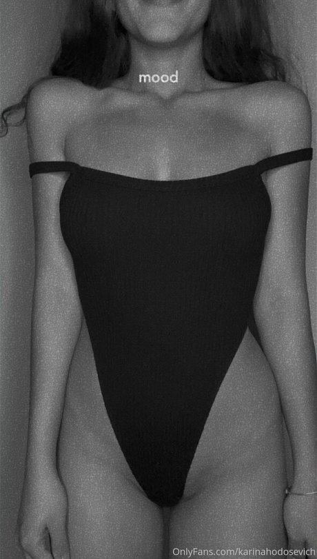 babycarriefree hot model photo