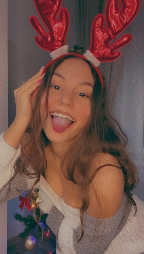 babycarriefree model pornographic photo