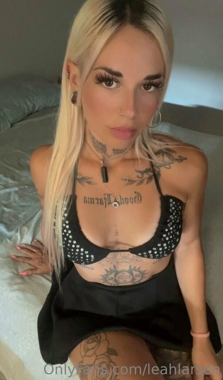 leahlarsen pornstar best photos