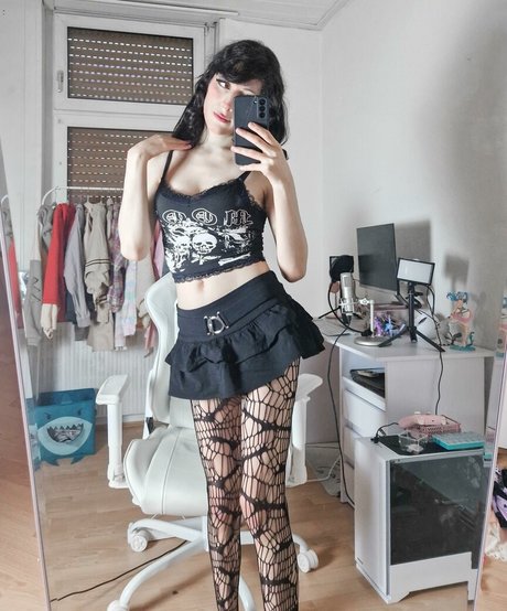 Puruchuu model hot picture