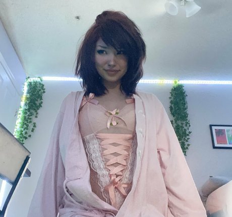 yourluvrgrl erotic pornstar archive