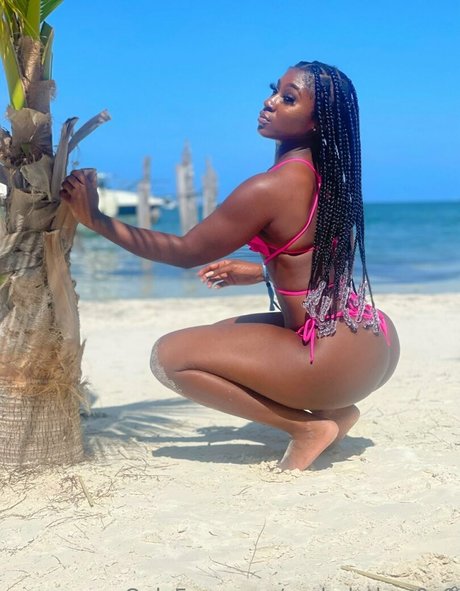 naked yoga onlyfans porno archive