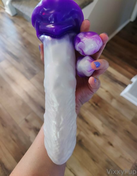 vixxypup adult actress pics