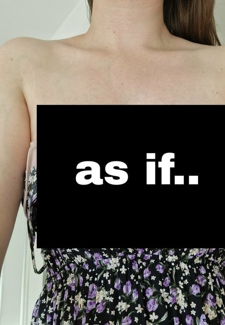 favlibrarian naked model image