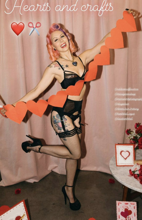 Annalee Belle star adult pics