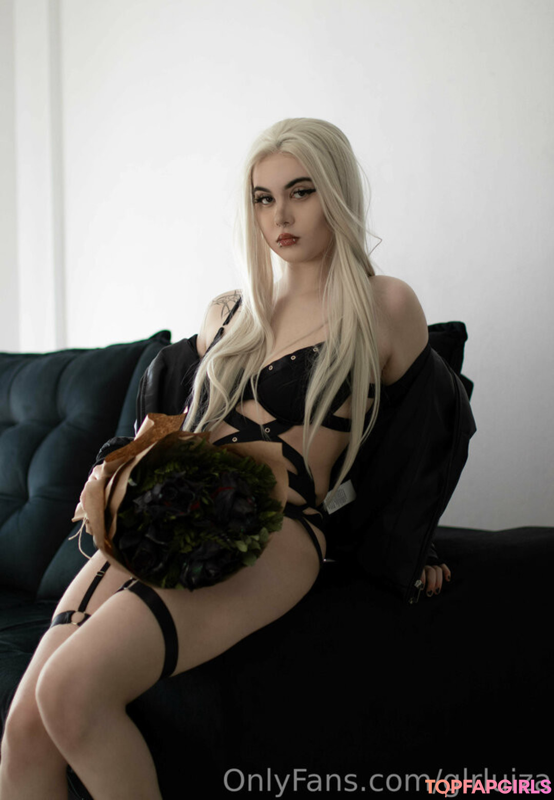 glrluiza nude pornstar pics