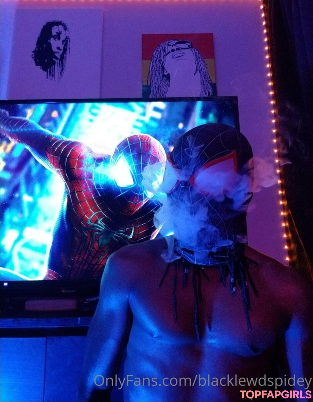 blacklewdspidey sexy model pic