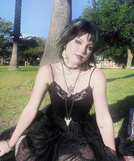 beautiful japanese onlyfans free naked img