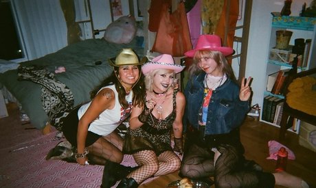 ideal onlyfans free naked gallery