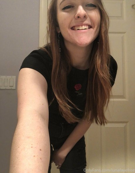 lunafayefree model beautiful img