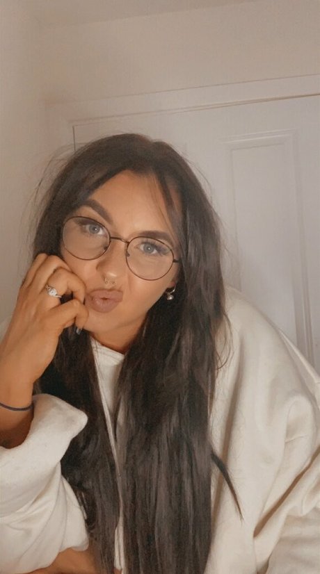 tashag18 model best image