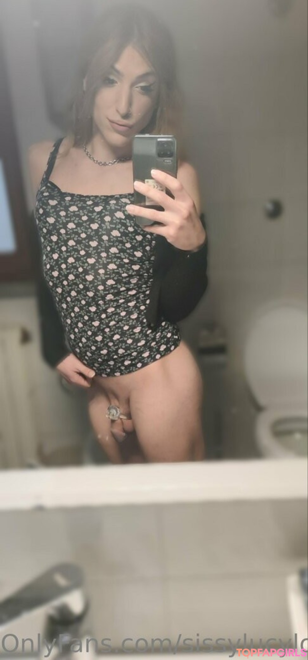 psychologist onlyfans naked image