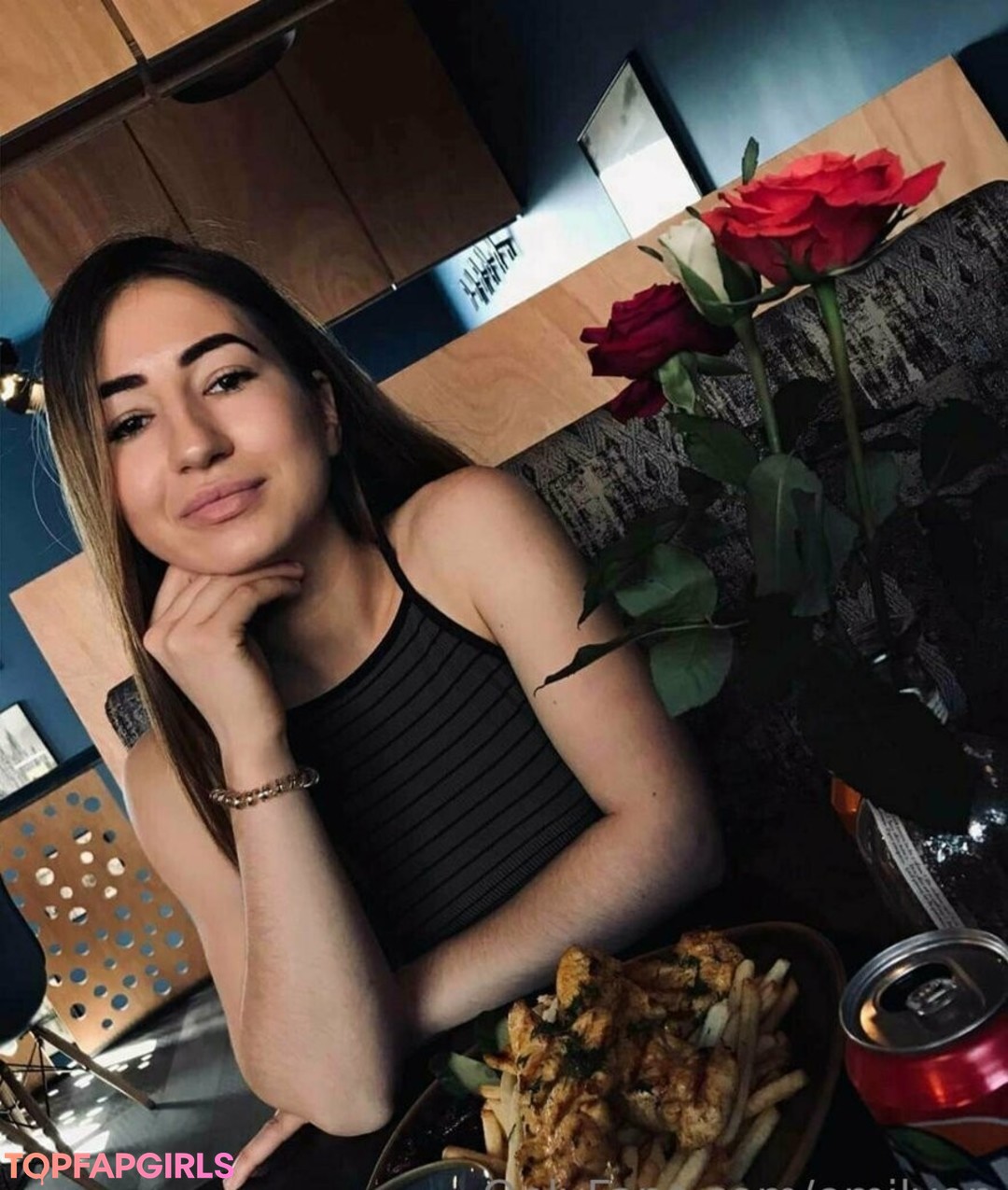 emilyon model erotic image