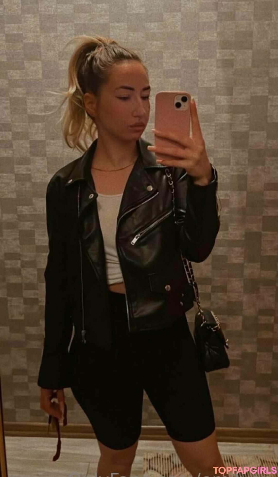 emilyon profile image