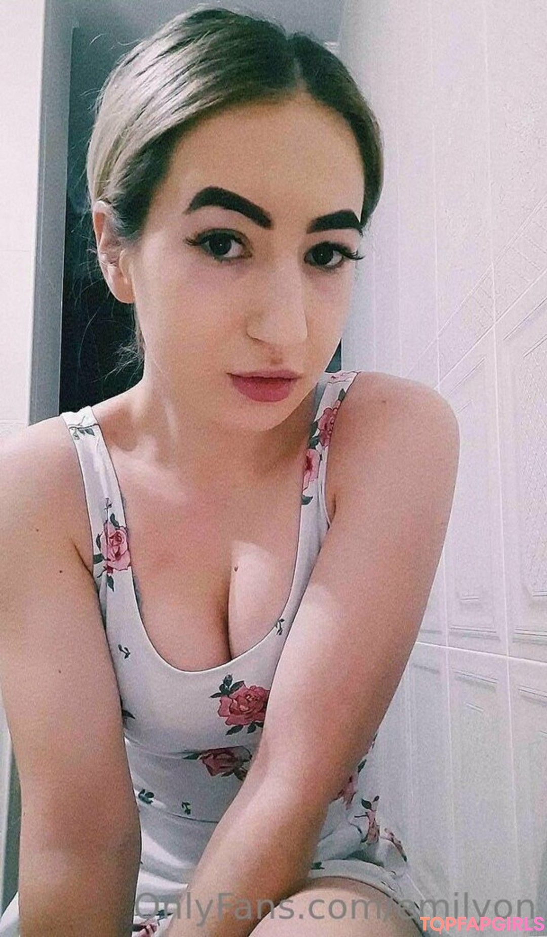 emilyon star nice photos