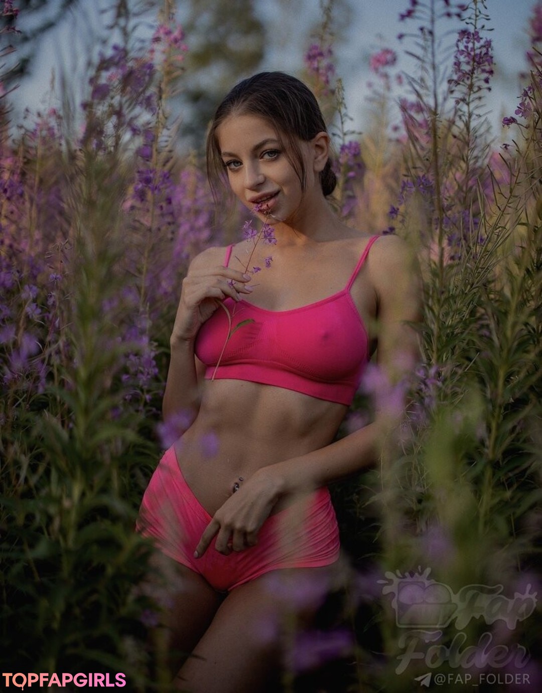 Anna Sazonova star high quality photos