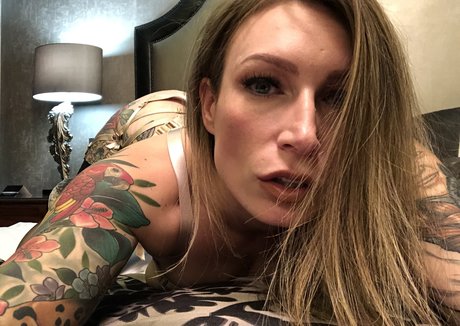 ava austen nude actress image