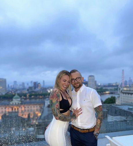 ava austen star pretty picture