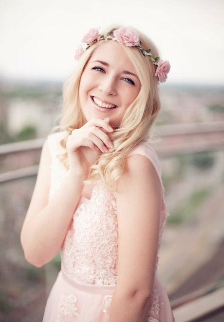 Connie Glynn nude actress photos