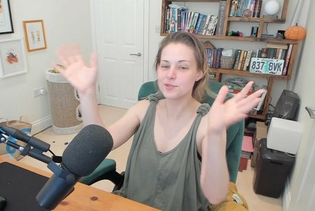 Dodger pretty actress img