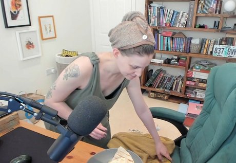 Dodger beautiful model photo