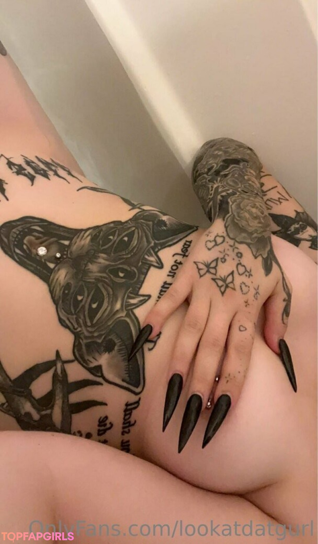 lookatdatgurl pornstar nudes pictures